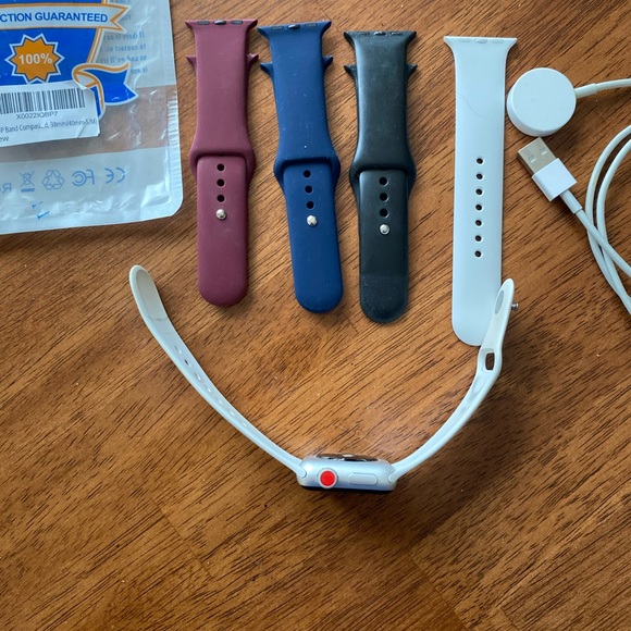 Apple Watch Series 3 (GPS + Cellular) - Picture 7 of 7